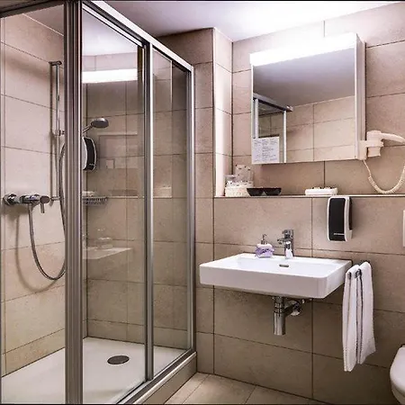 The Lubo - Self Check-in Готель Lucerne